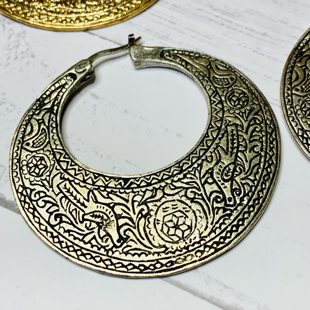 Hoop Earrings - Picture 6 of 7